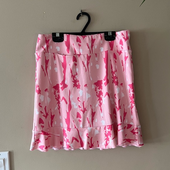 Golftini Light Pink Skort with Dark Pink & White Abstract Streak Print - Picture 12 of 16